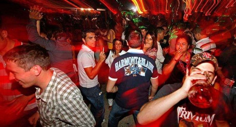 How to operate German pickpockets: 11 receptions on the eve of Christmas and New year How to operate German pickpockets: 11 receptions on the eve of Christmas and New year