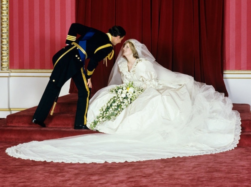 How to predict divorce at wedding pictures: 8 observations photographers