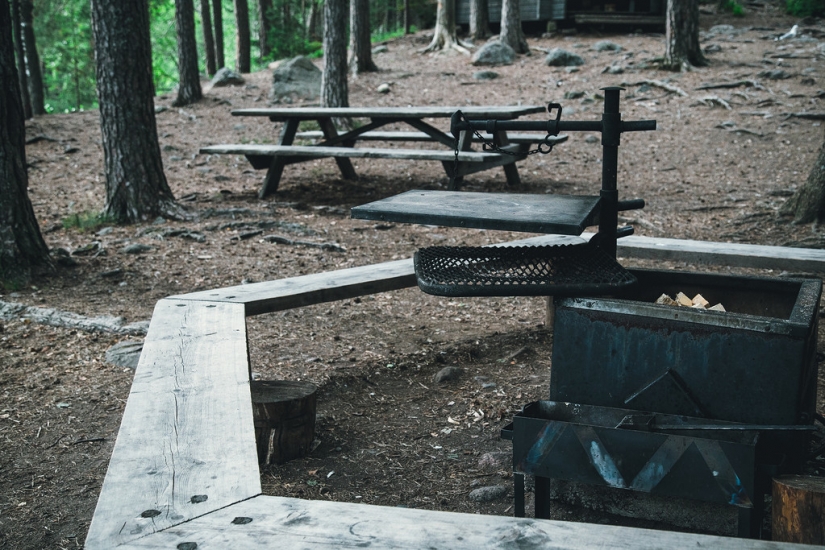 In Finland got rid of the garbage in the nature and forest fires In Finland got rid of the garbage in the nature and forest fires