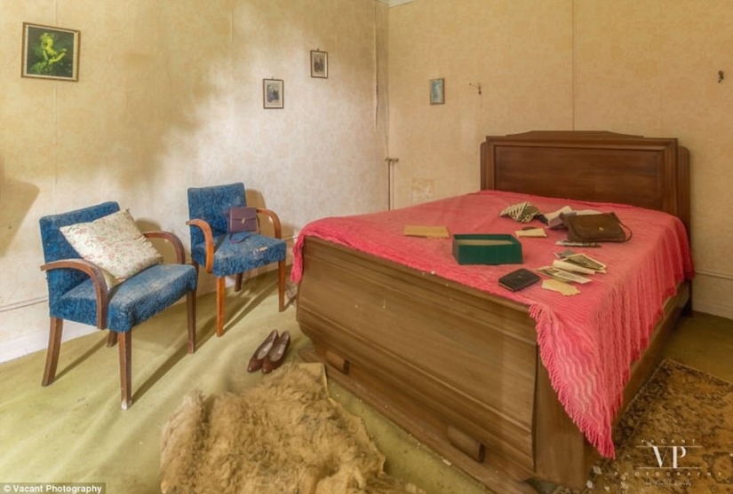 Inside the mysterious French mansion, which is 20 years worth of abandoned