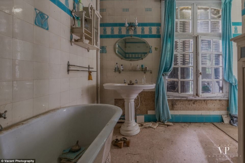 Inside the mysterious French mansion, which is 20 years worth of abandoned