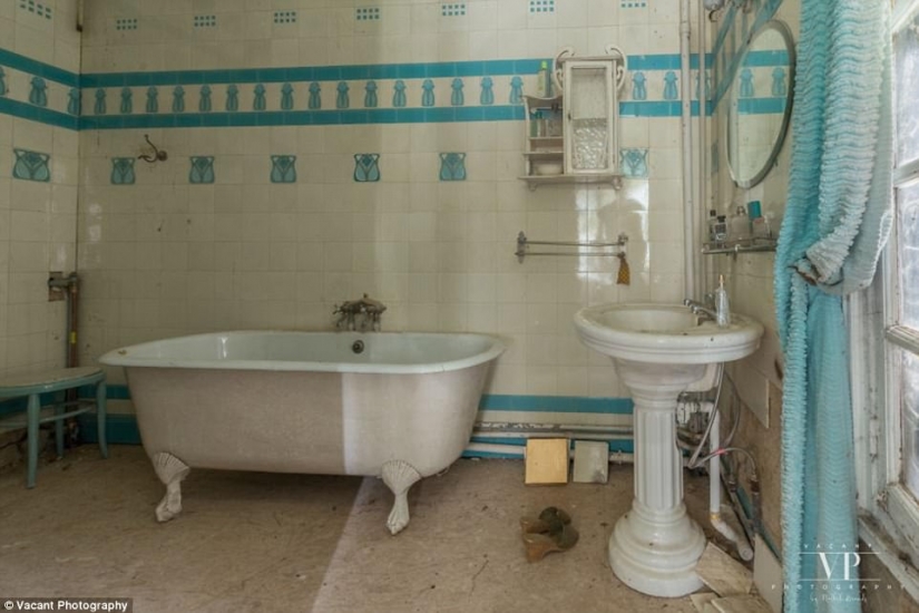 Inside the mysterious French mansion, which is 20 years worth of abandoned