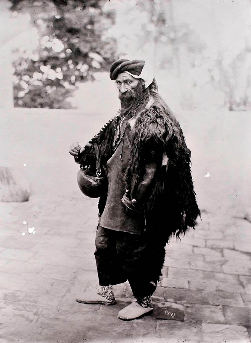 Irán en 1901 en la lente de Anton Bastante