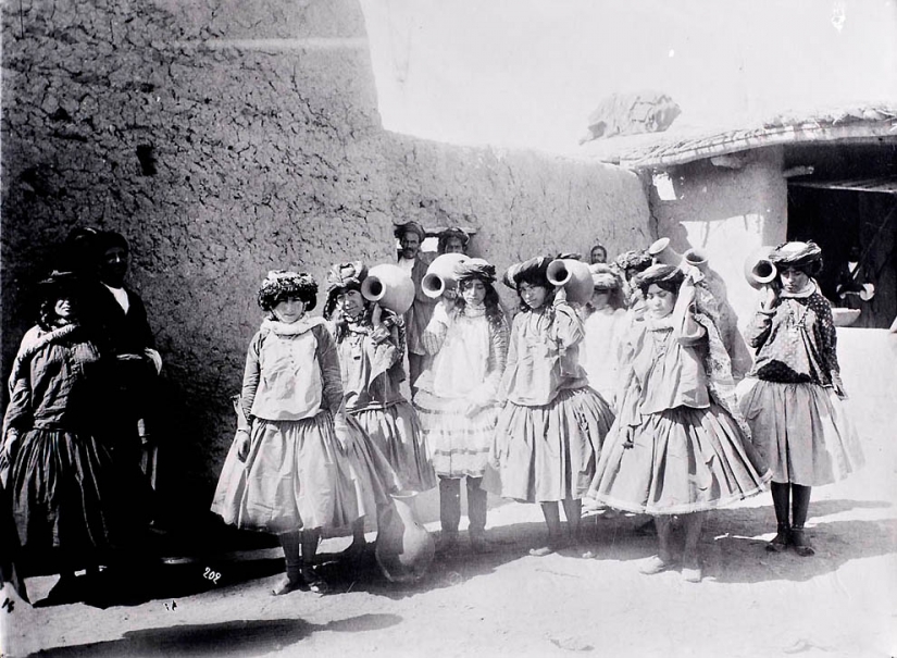 Irán en 1901 en la lente de Anton Bastante