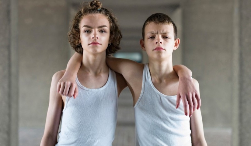 Is it like the twins as it seems? Project London photographer about the uniqueness of twins Is it like the twins as it seems? Project London photographer about the uniqueness of twins