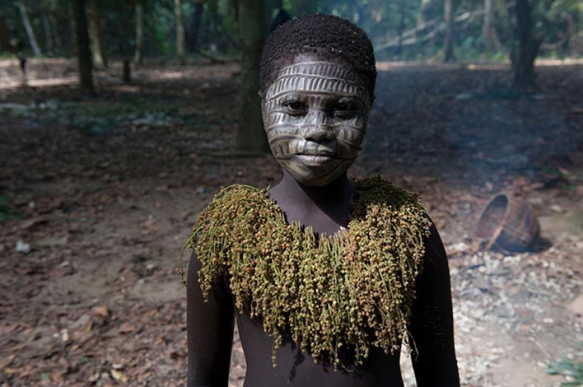 Isolated 55 thousand years jarawa tribe faces extinction after contact with civilization