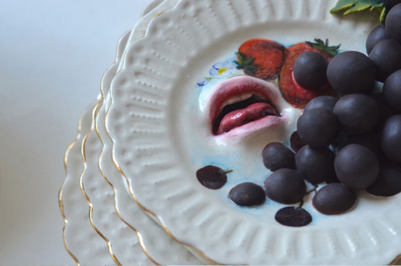 Israeli sculptor creates ceramic tableware that can run away from you
