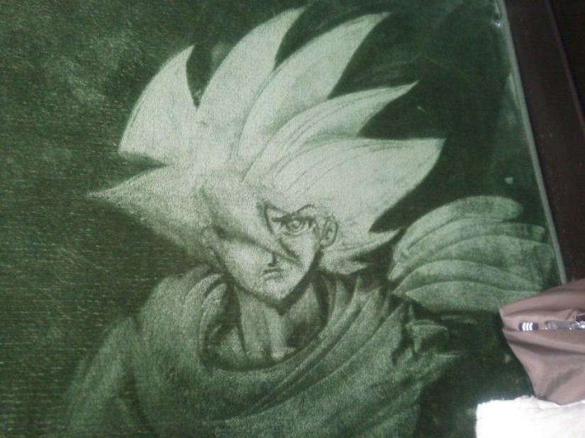 Japanese woman interested to vacuum just so, and she draws on the carpets of the picture Japanese woman interested to vacuum just so, and she draws on the carpets of the picture