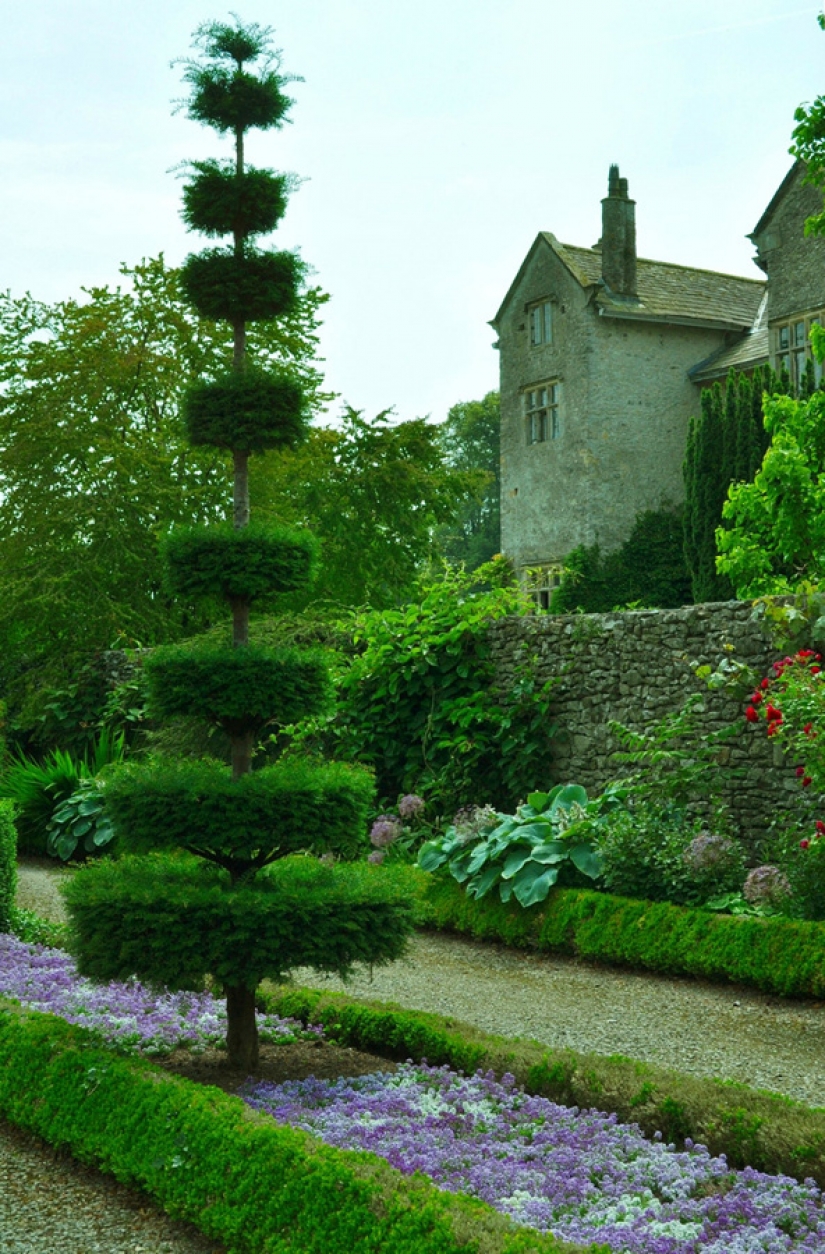 Jardín De Levens Hall