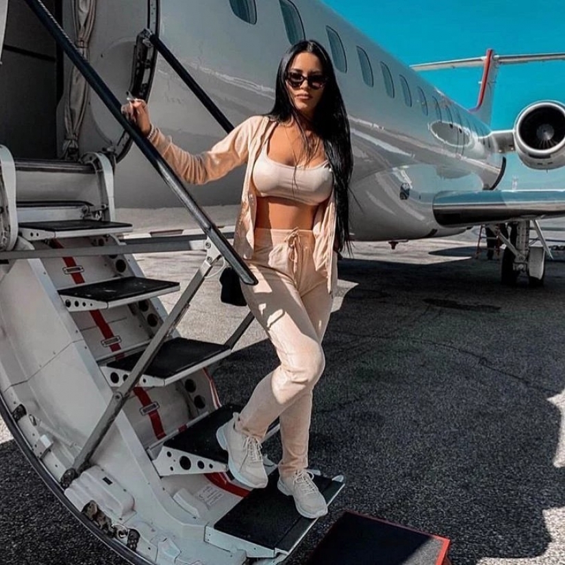 Juventud dorada cuenta con frescos las fotos de las vacaciones Juventud dorada cuenta con frescos las fotos de las vacaciones