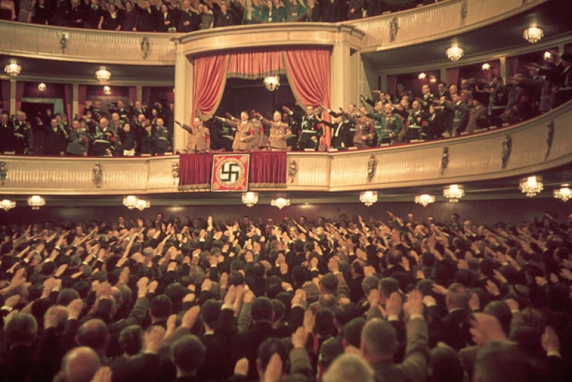 La Alemania Nazi fotos a color por Hugo Jaeger, el fotógrafo personal de Hitler
