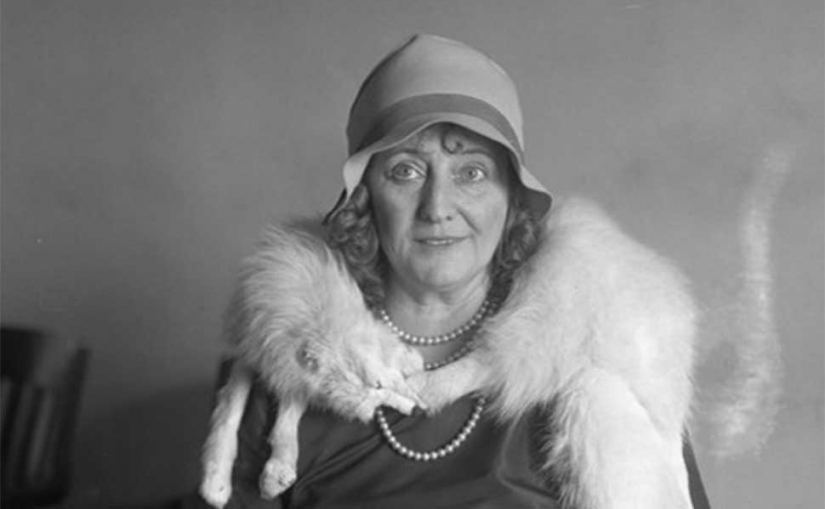 La extraña historia de Walburga österreich, que durante años mantuvo un amante secreto en el ático La extraña historia de Walburga österreich, que durante años mantuvo un amante secreto en el ático