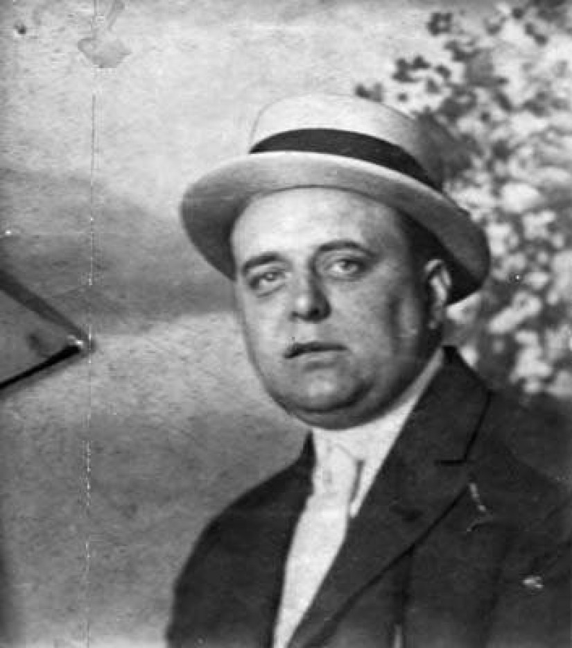 La extraña historia de Walburga österreich, que durante años mantuvo un amante secreto en el ático La extraña historia de Walburga österreich, que durante años mantuvo un amante secreto en el ático