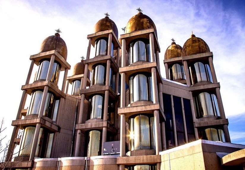 La moderna arquitectura de los templos La moderna arquitectura de los templos