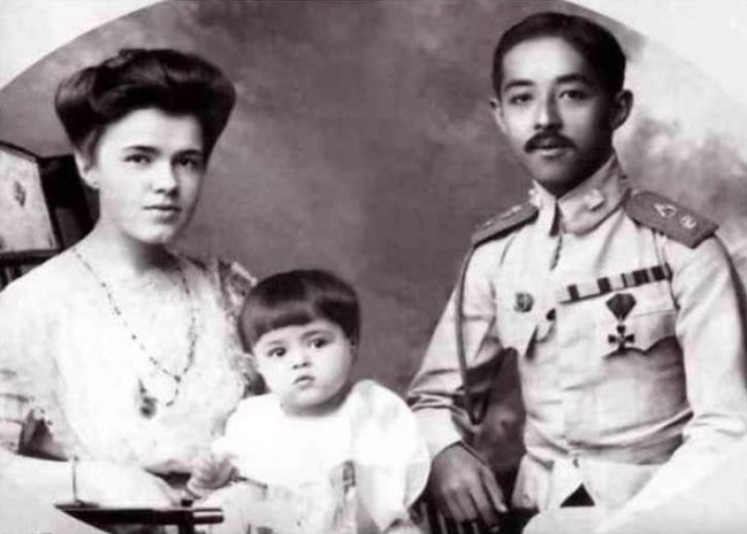 La princesa de Tailandia Katia Desnica: chica rusa para los cuales el Príncipe Chakrabon renunciado a la poligamia