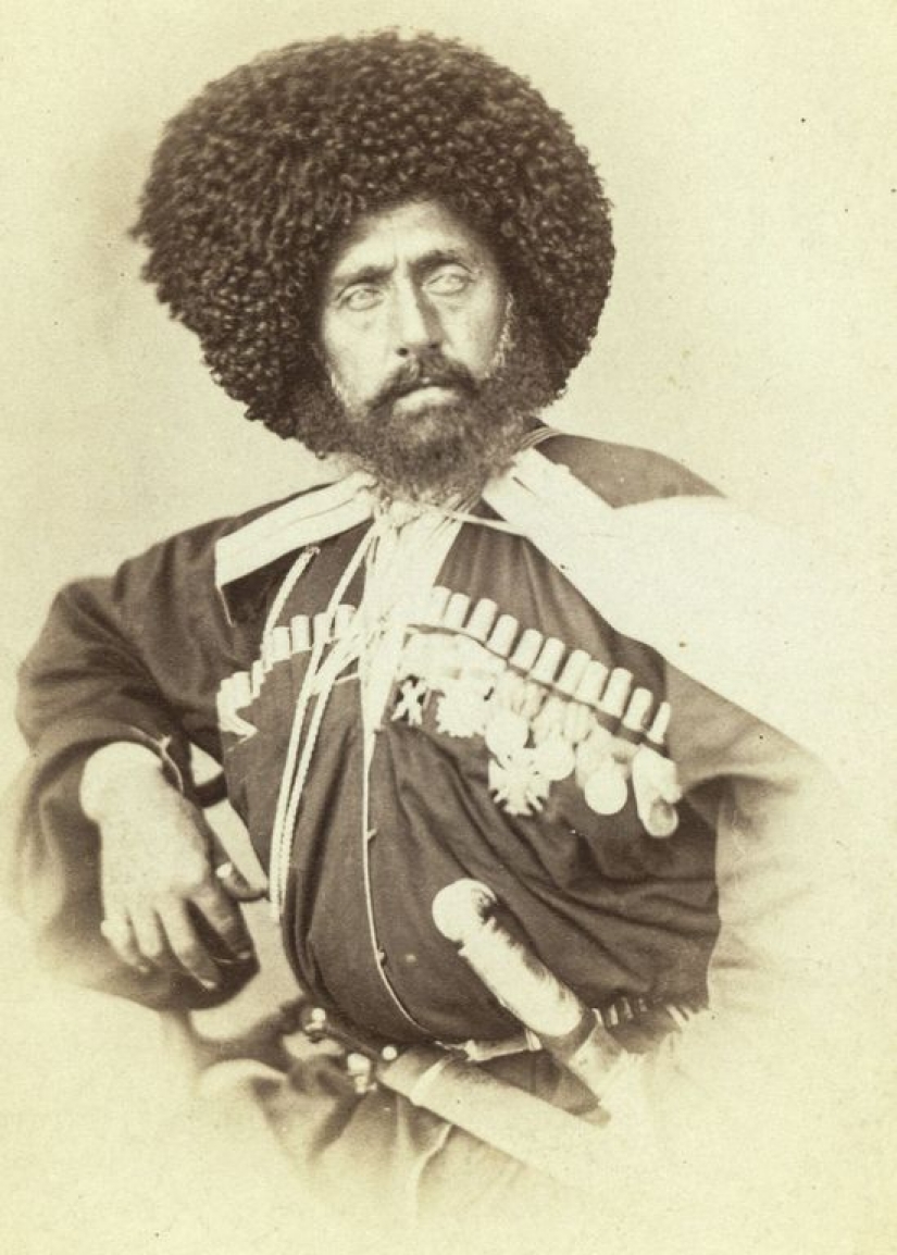 La riqueza multicultural del Imperio ruso 1870-1880-erótico