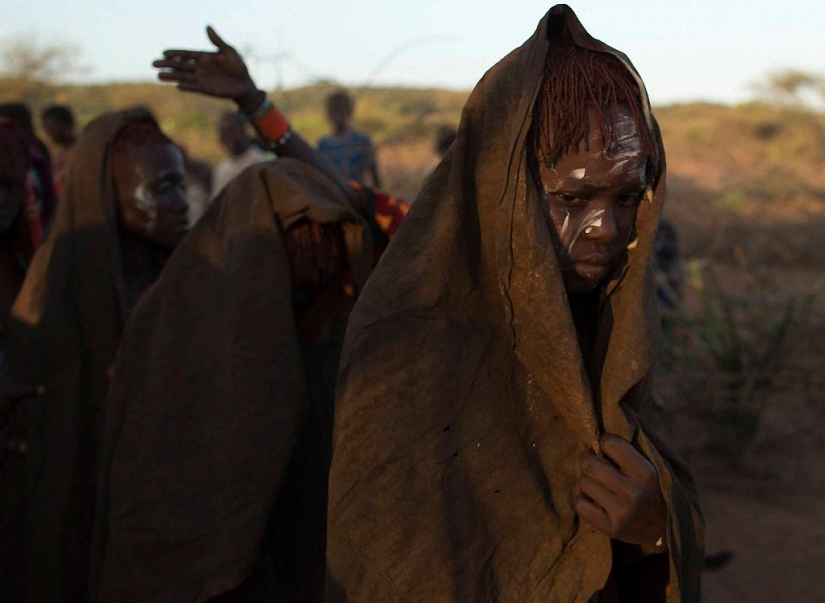 La tradición bárbara de circuncidar a las niñas