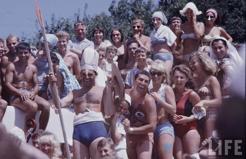 La unión Soviética de la juventud de los años 60 a través de los ojos de fotógrafo Estadounidense La unión Soviética de la juventud de los años 60 a través de los ojos de fotógrafo Estadounidense