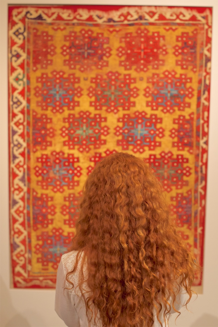 La vida se repite arte: Austria fotografías de los visitantes del Museo, "coincide" con fotos