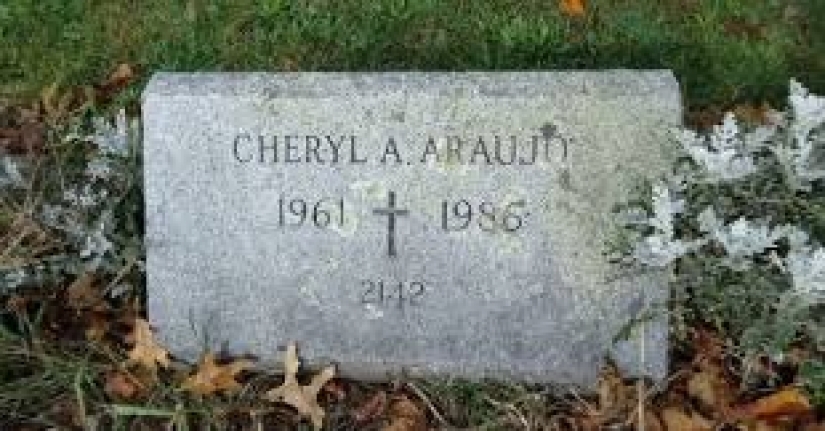 La violación bajo el brindis: una macabra historia de Cheryl Araujo, que fue jugado en un bar lleno de gente La violación bajo el brindis: una macabra historia de Cheryl Araujo, que fue jugado en un bar lleno de gente