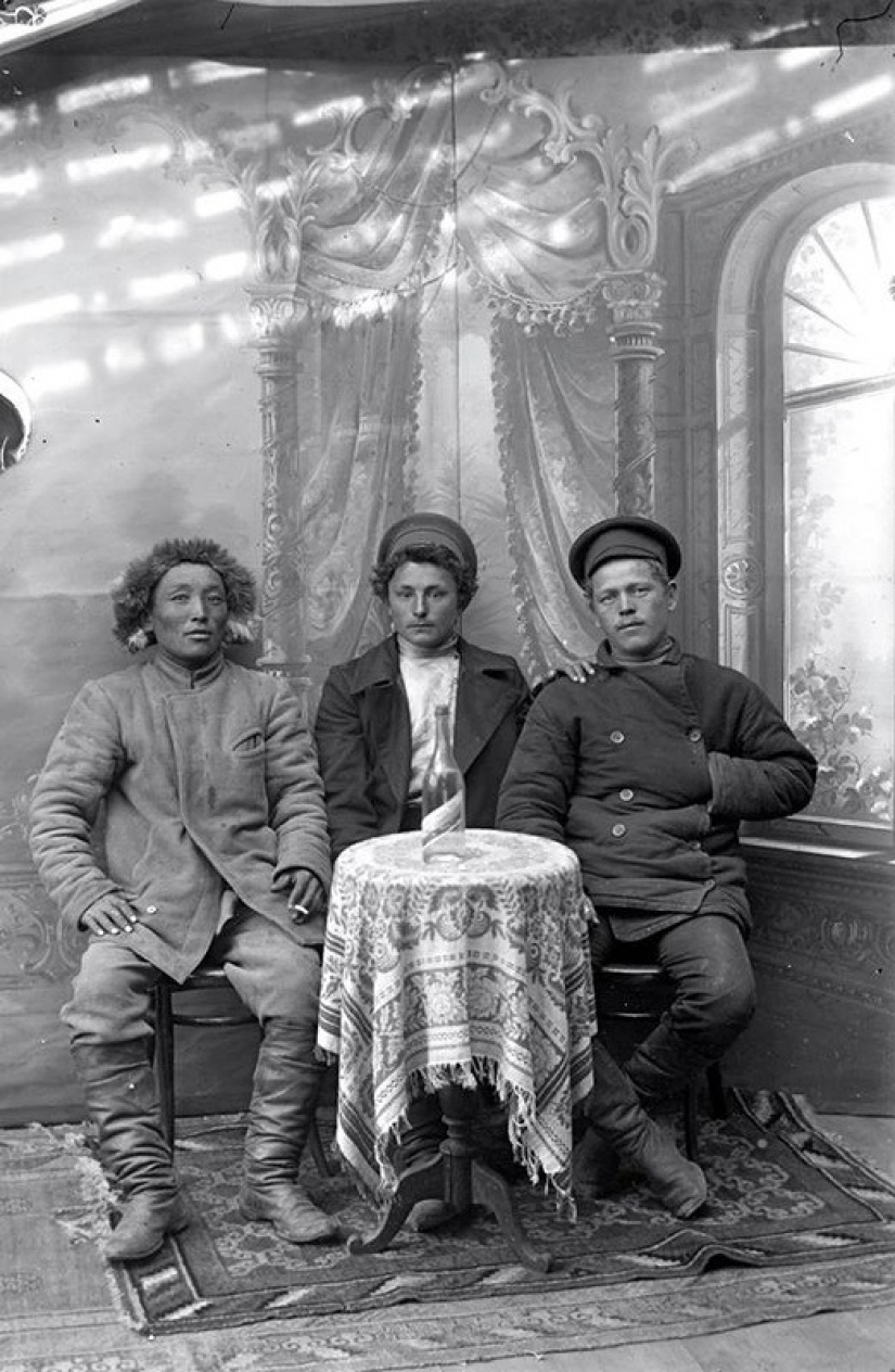 Las tradiciones de rusia fiesta: 10 pilas para el camino