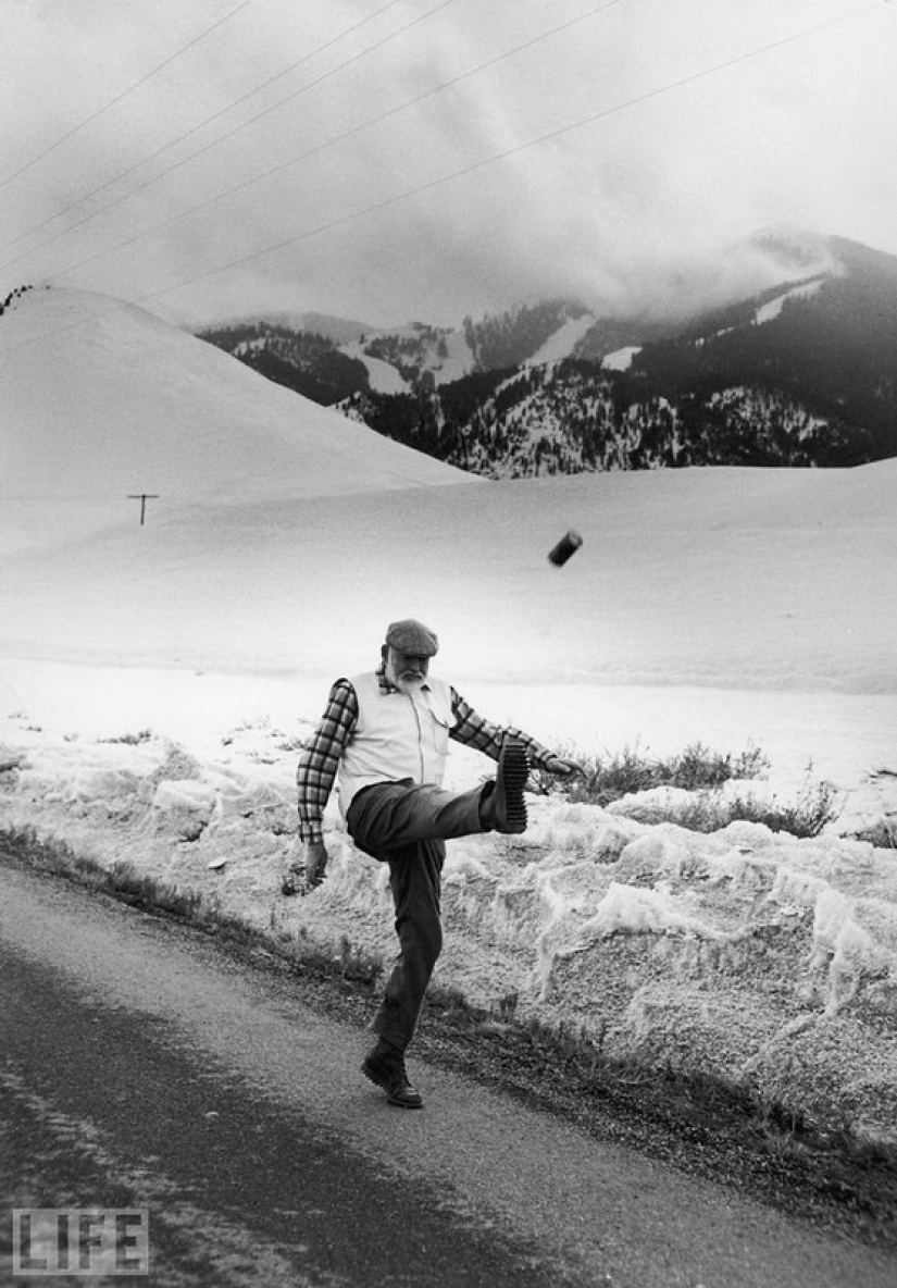 Legendary photo magazine LIFE