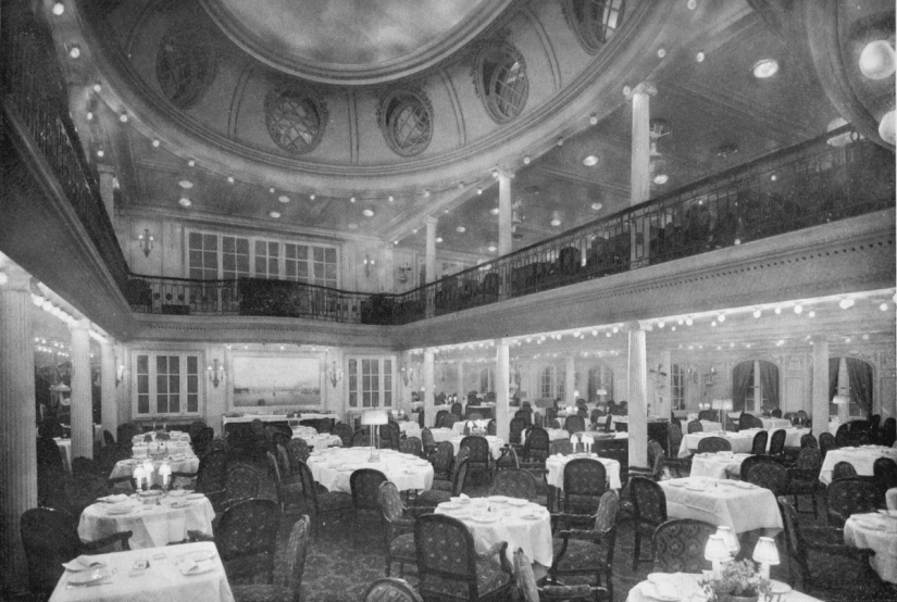 Looked like first class on the cruise ships before the era of aircraft Looked like first class on the cruise ships before the era of aircraft