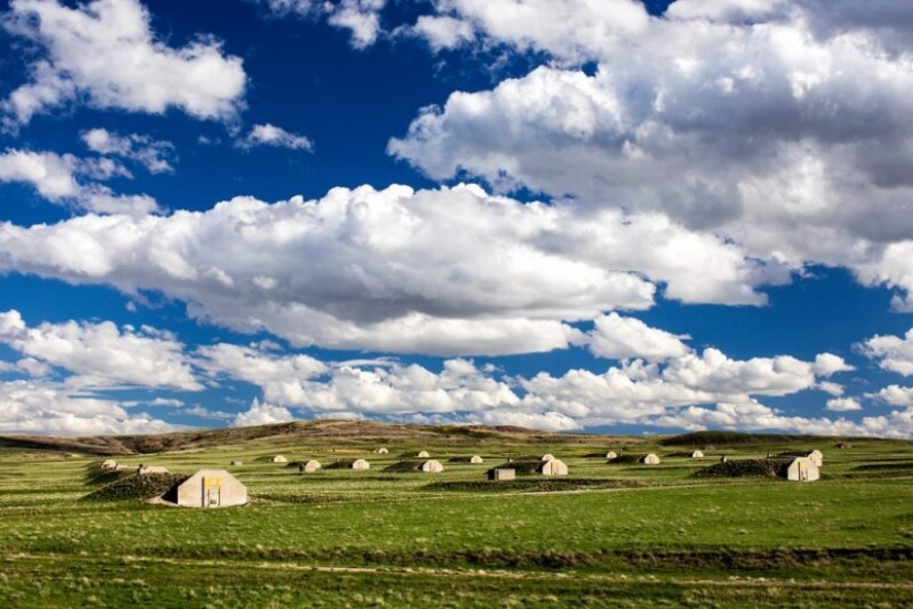 Looks like and arranged the settlement of bunkers in the United States