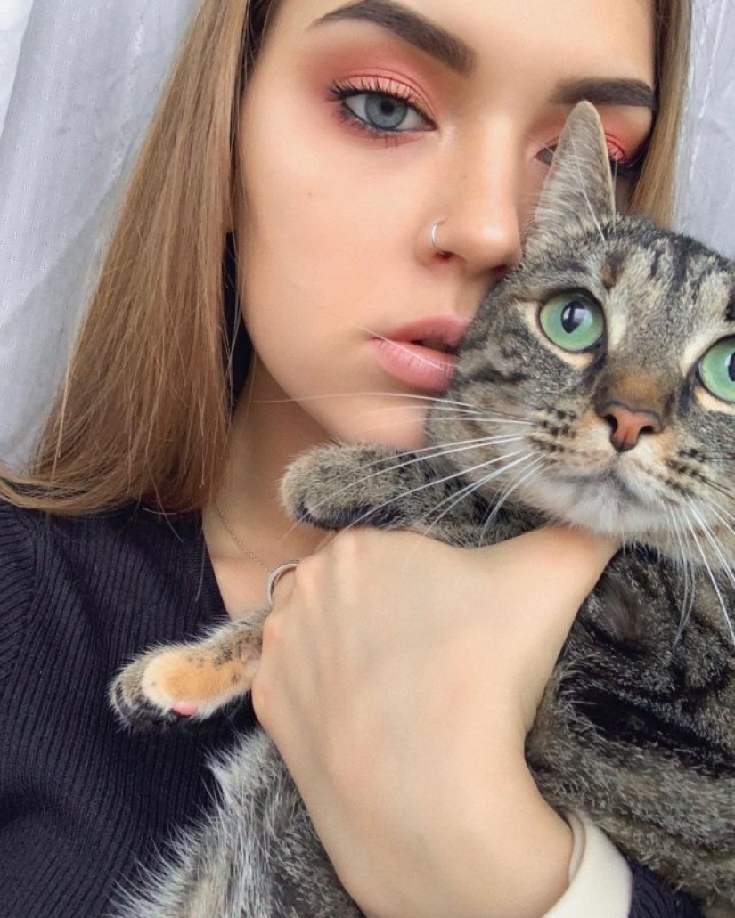 Looks like and doing what 21-year-old granddaughter of Vladimir Vysotsky Looks like and doing what 21-year-old granddaughter of Vladimir Vysotsky