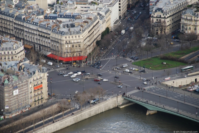Looks like Paris from the Eiffel tower
