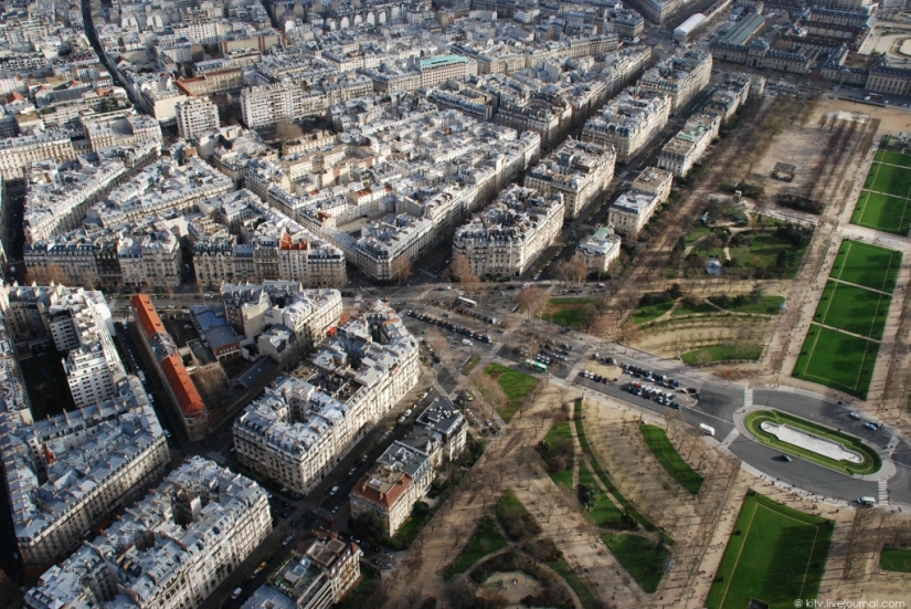 Looks like Paris from the Eiffel tower