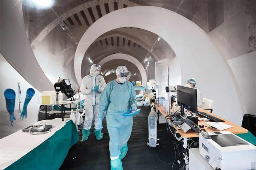 Los Alemanes inventaron un casco para el distanciamiento social