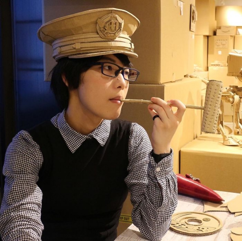 Los Japoneses nunca se tira a la basura las cajas de cartón: ella encuentra un uso para ellos mejor Los Japoneses nunca se tira a la basura las cajas de cartón: ella encuentra un uso para ellos mejor