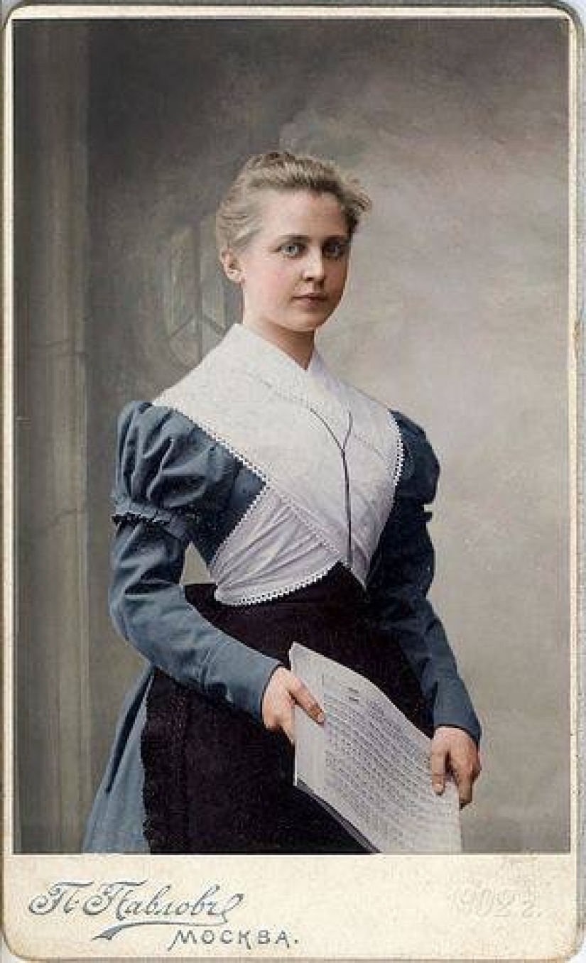 Los uniformes escolares en Rusia: de los decretos Imperiales a la anarquía Los uniformes escolares en Rusia: de los decretos Imperiales a la anarquía