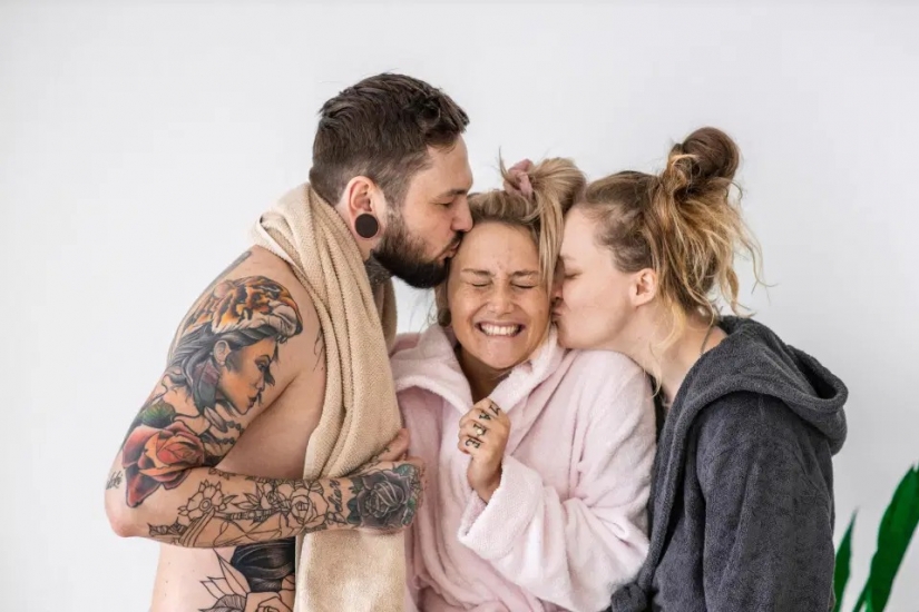 Love comes suddenly: she has a crush on a girl and took her to her family, and her husband supported her choice