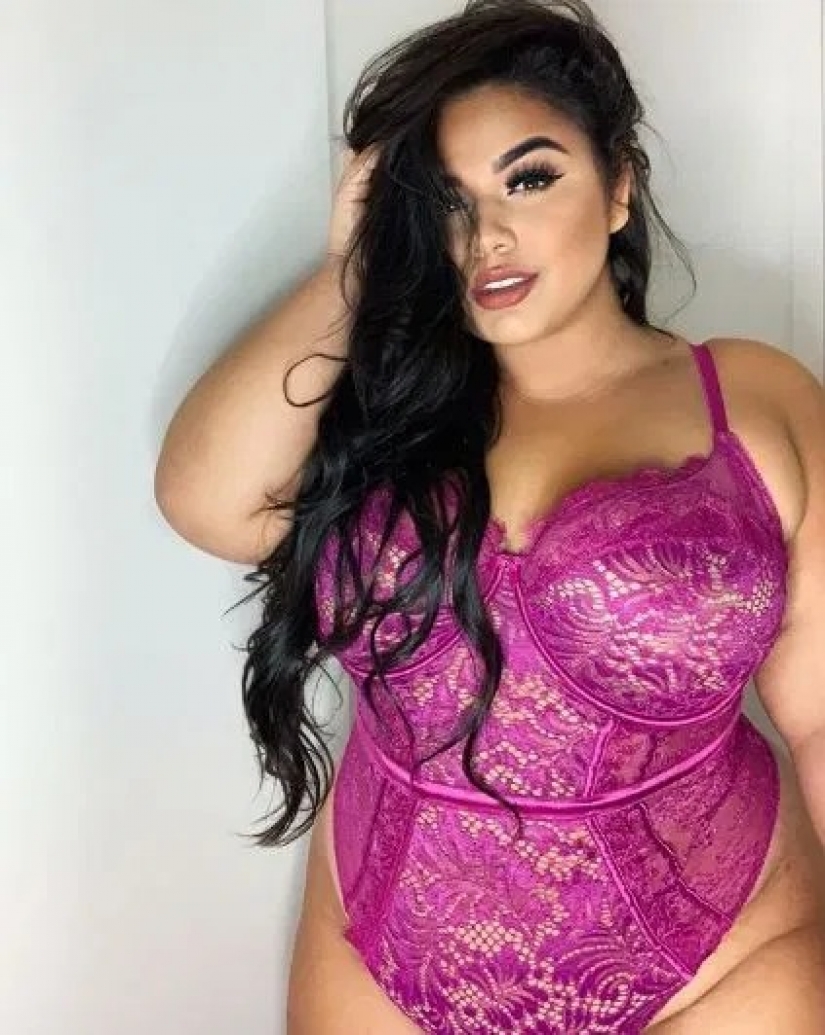Made them your bitch: babe with curvaceous rejects friend requests from ex-offenders Made them your bitch: babe with curvaceous rejects friend requests from ex-offenders