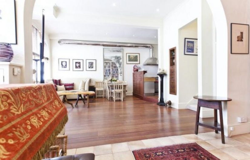 Magnífica casa de la Virgen Magnífica casa de la Virgen