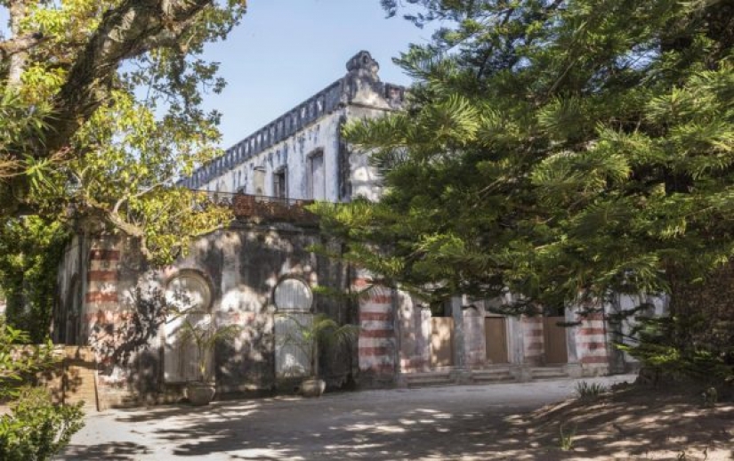 Magnífica casa de la Virgen Magnífica casa de la Virgen