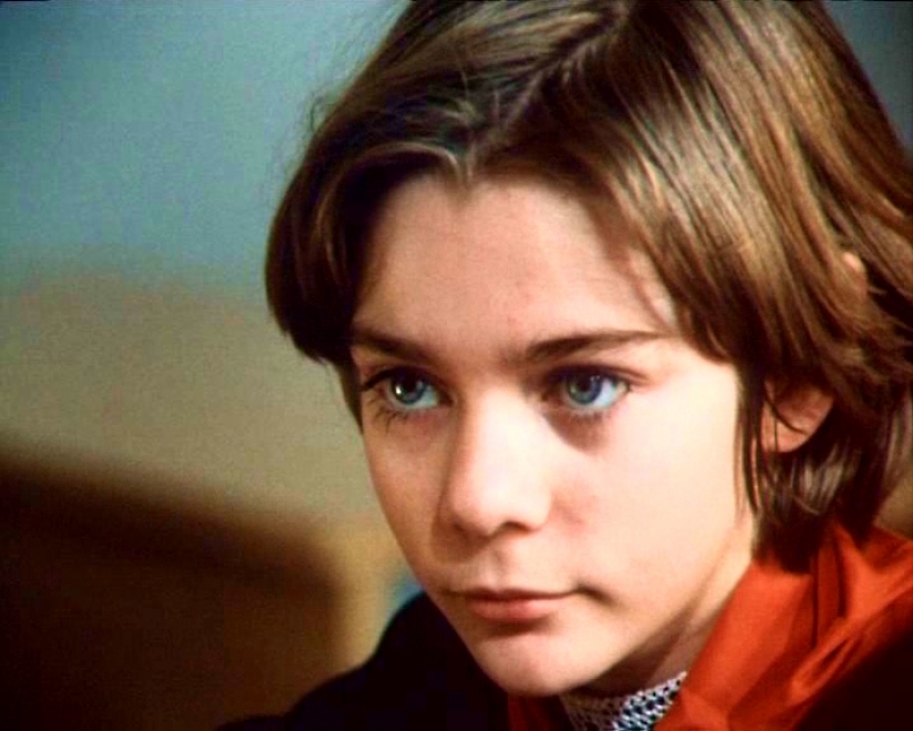 Mi amigo cayó en el amor con el "Huésped desde el futuro" Mi amigo cayó en el amor con el "Huésped desde el futuro"