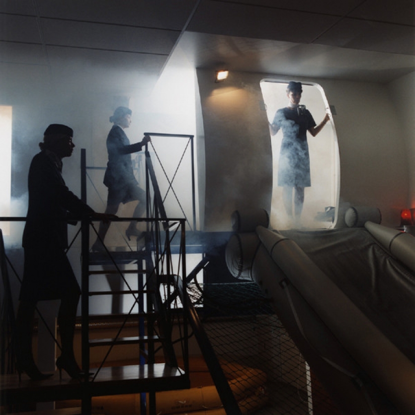 Mira como el trabajo diario de los asistentes de vuelo