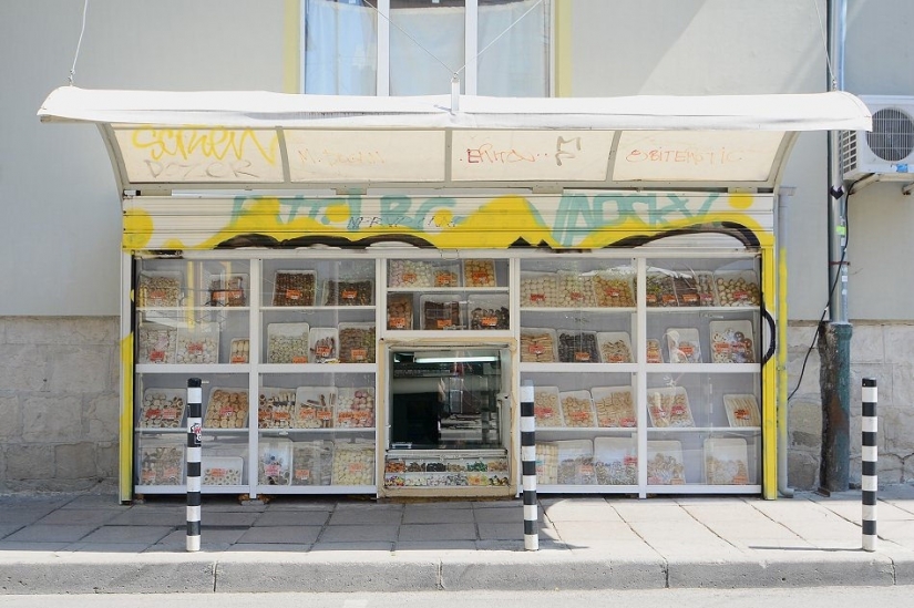 Miracle casket: where in Bulgaria can buy anything, anytime