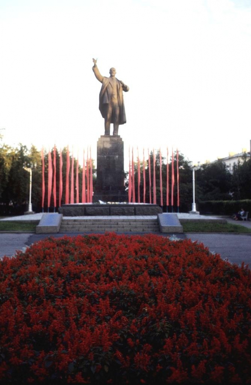 Moscow — Siberia — Japan in 1980 Moscow — Siberia — Japan in 1980