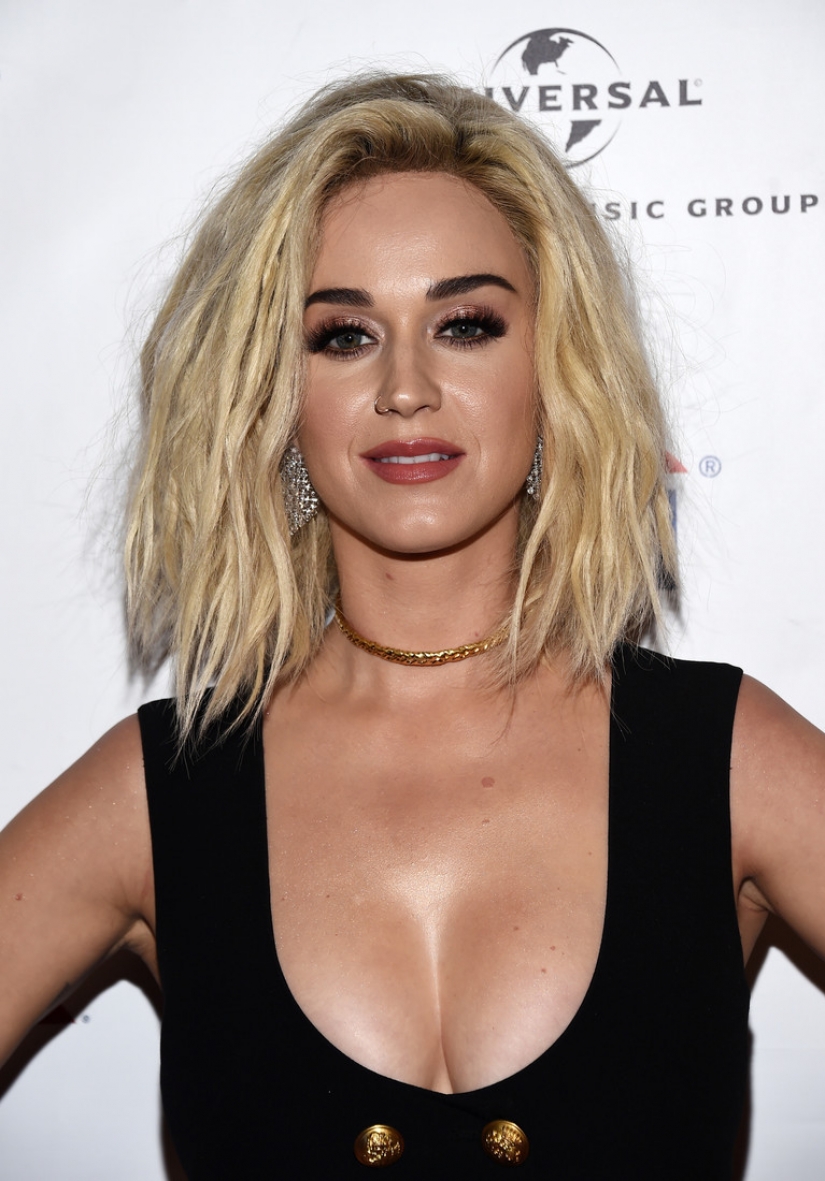 Más y más: cómo cambiar la mama de la mujer durante los últimos 50 años Más y más: cómo cambiar la mama de la mujer durante los últimos 50 años