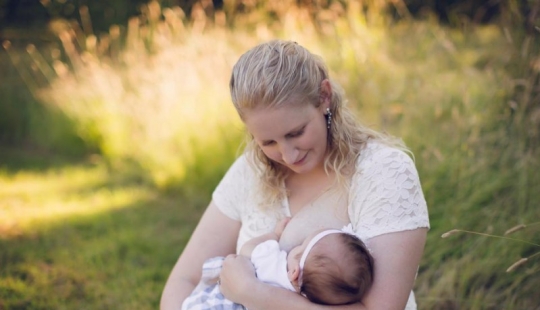 Mujer con síndrome de giperestezii donado 2.5 toneladas de leche materna