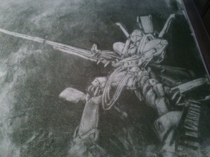 Mujer japonesa interesado en vacío de la misma manera, y ella se basa en las alfombras de la imagen