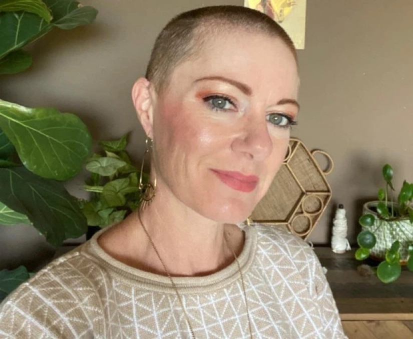 No hair, no problem: why do women shave their head during the quarantine No hair, no problem: why do women shave their head during the quarantine