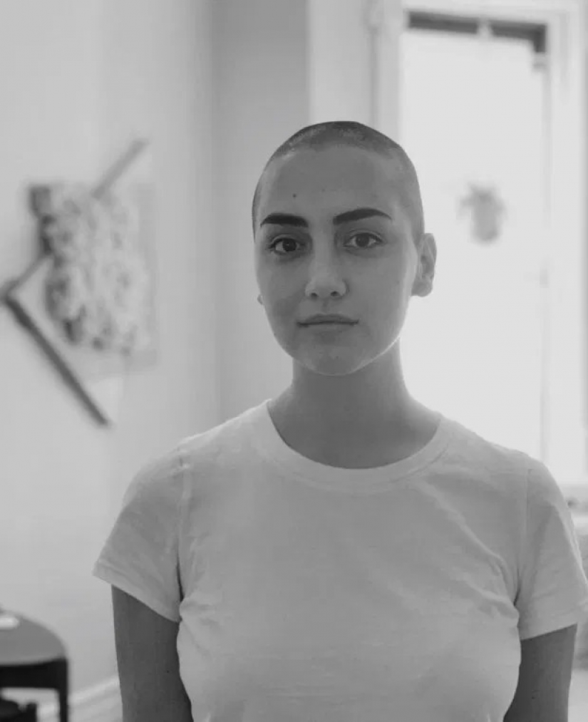 No hair, no problem: why do women shave their head during the quarantine No hair, no problem: why do women shave their head during the quarantine