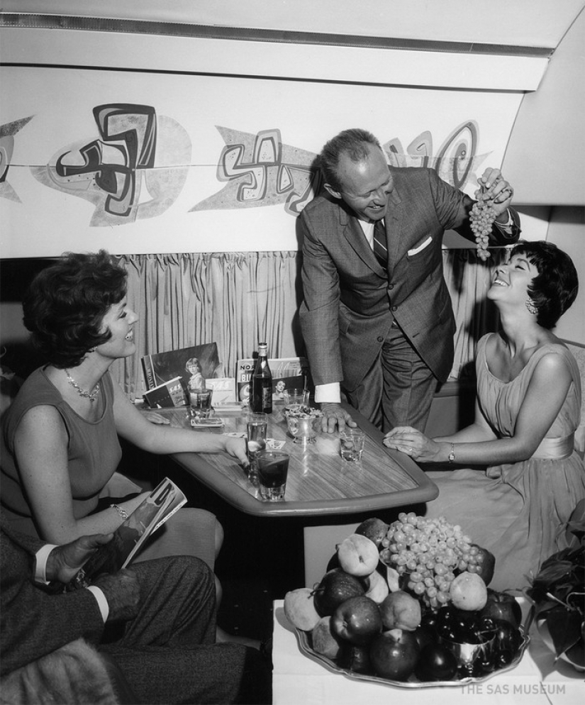 Norwegian airline showed what was fed into the aircraft half a century ago Norwegian airline showed what was fed into the aircraft half a century ago