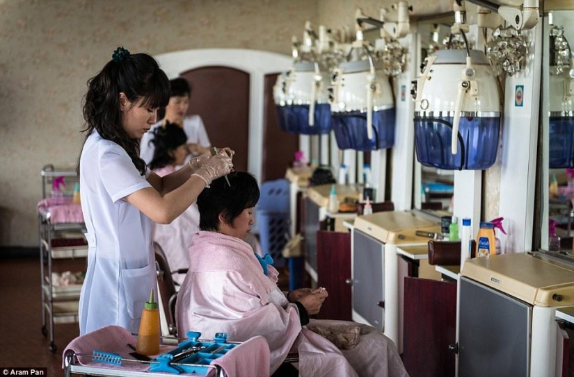 Not the depressed North Korea: playing on the beach girls, trendy shops and restaurants