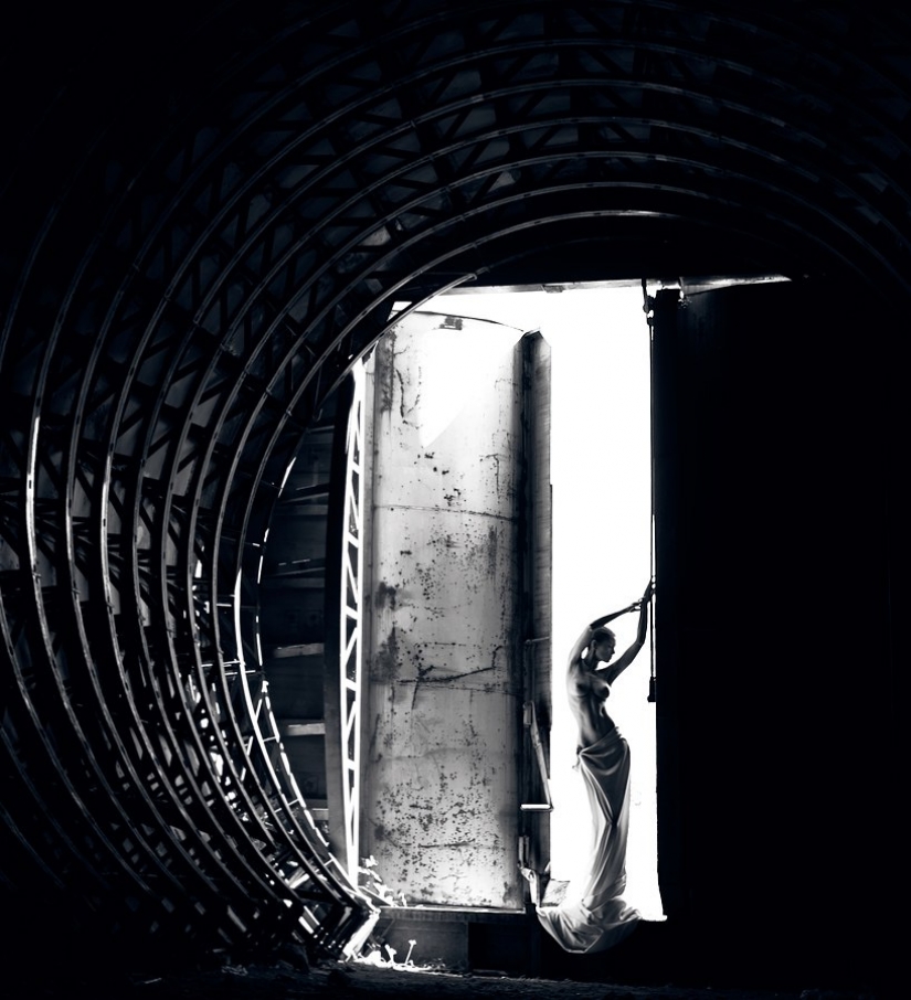 Nudes for everyone: the splendor of a female body without a hint of vulgarity